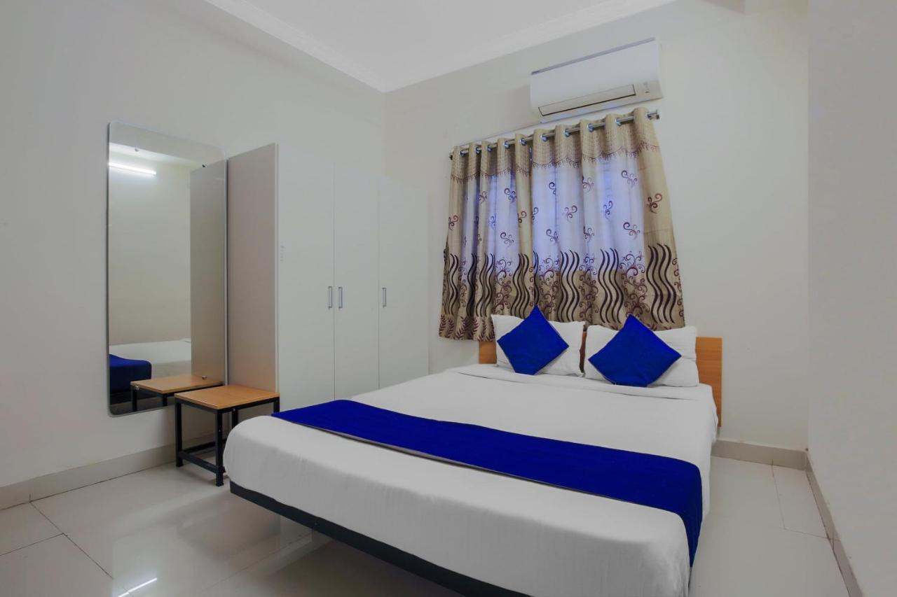 Oyo Silverkey 74581 Nallagandla Hotel Hyderabad Exterior photo