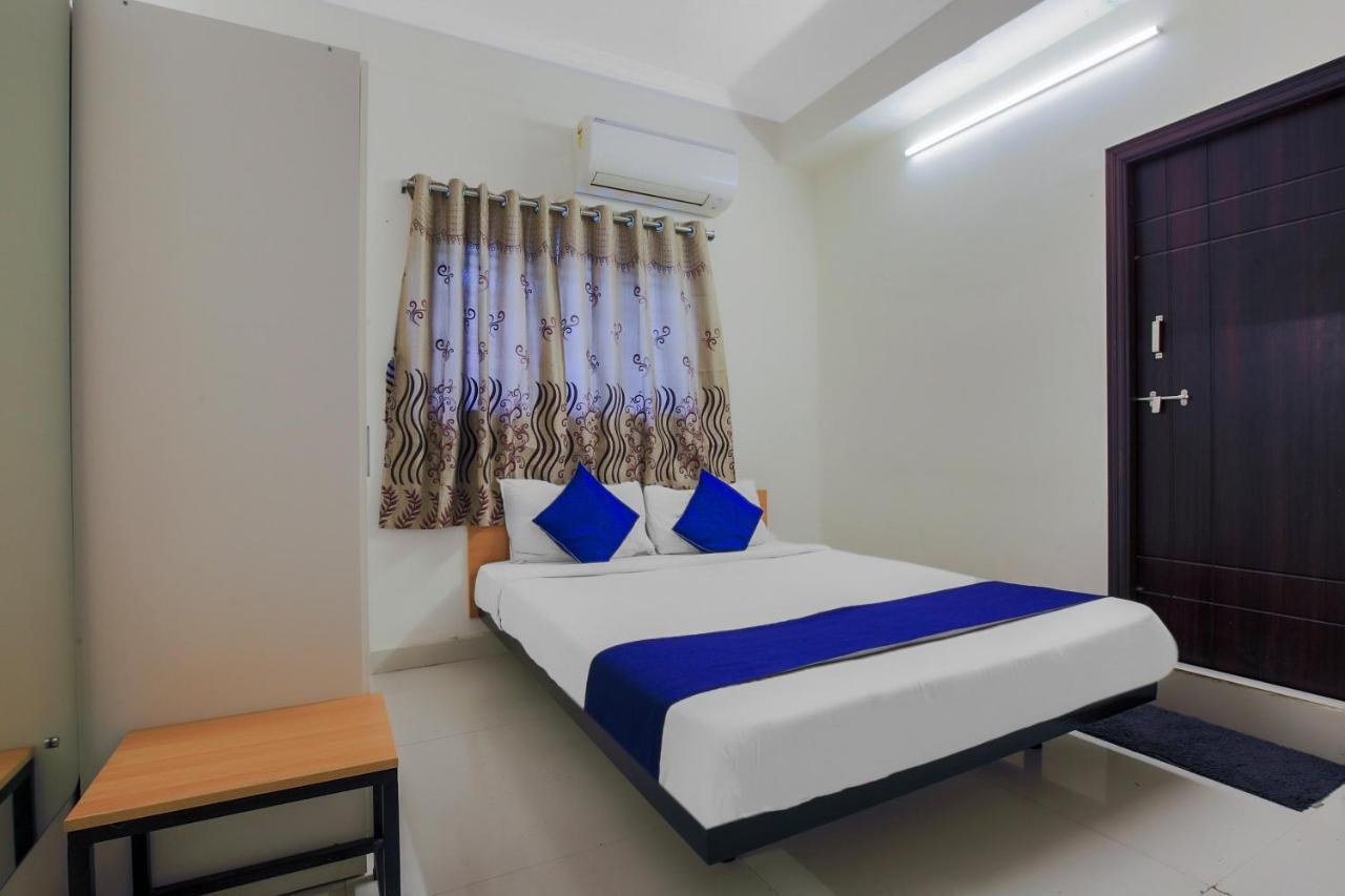 Oyo Silverkey 74581 Nallagandla Hotel Hyderabad Exterior photo