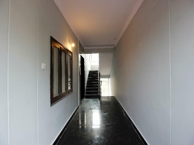 Oyo Silverkey 74581 Nallagandla Hotel Hyderabad Exterior photo